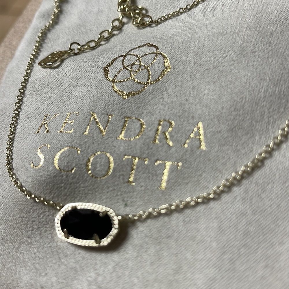 KENDRA Scott Elisa Pendant Necklace Black Stone Gold Necklace